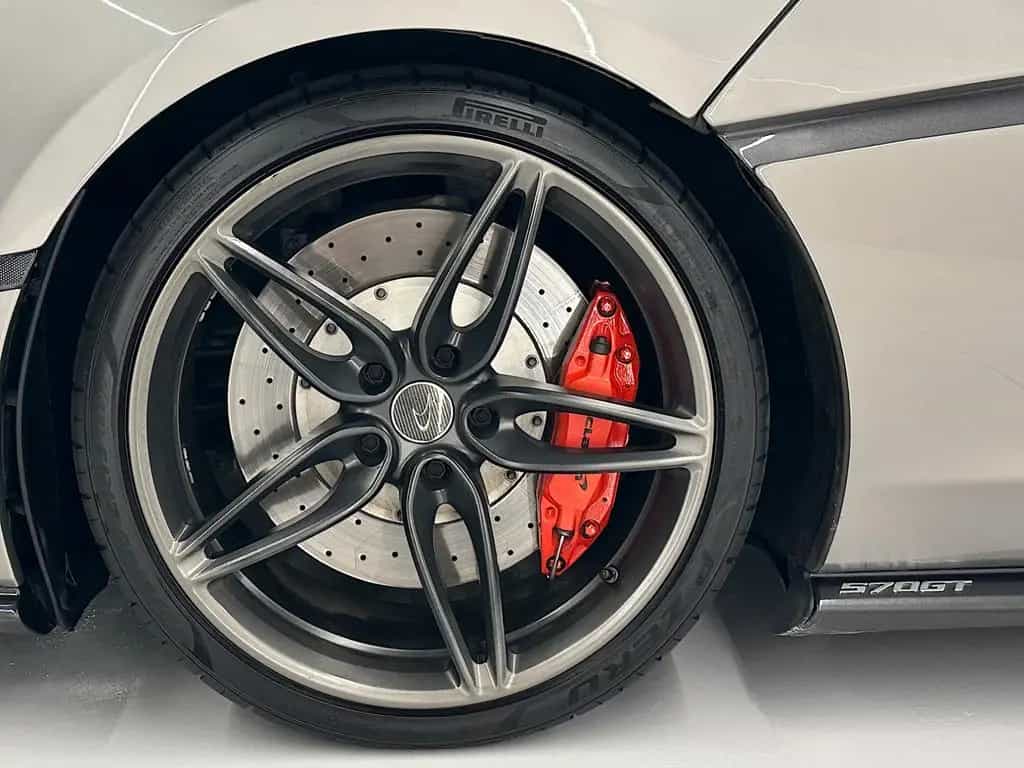 McLaren 570GT 01/2018-photo-11