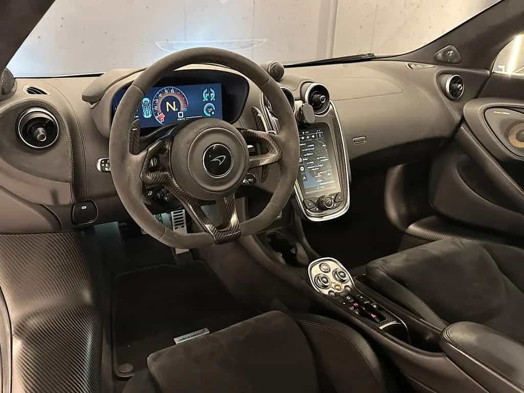 McLaren 570GT 01/2018-photo-12