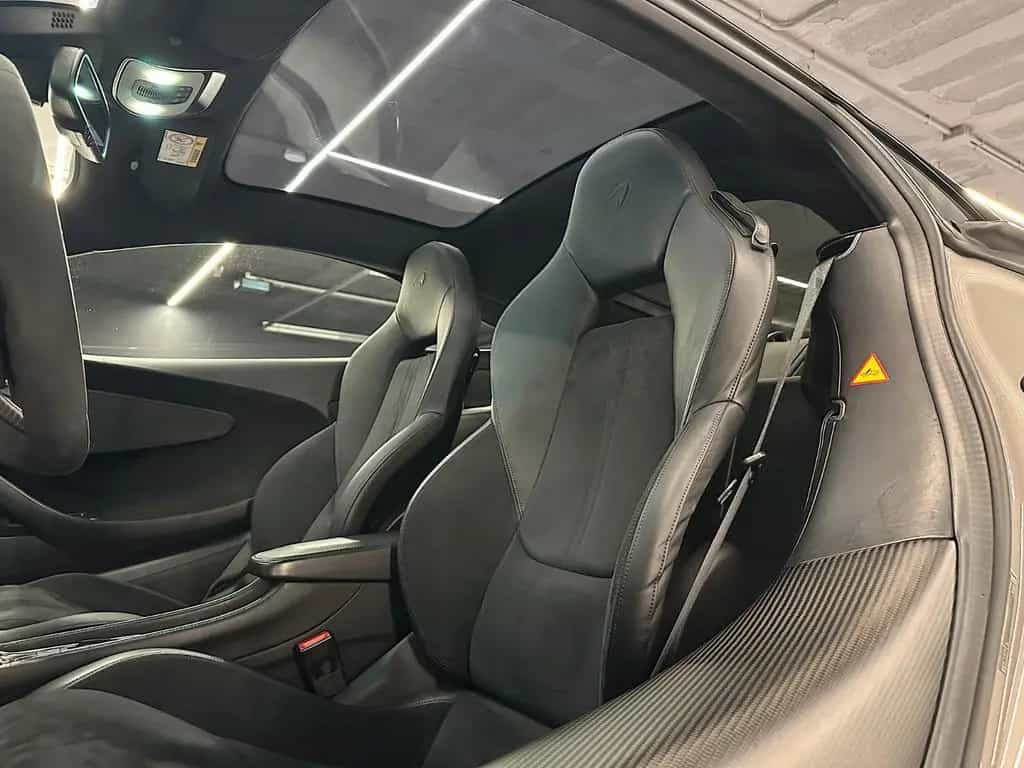 McLaren 570GT 01/2018-photo-14