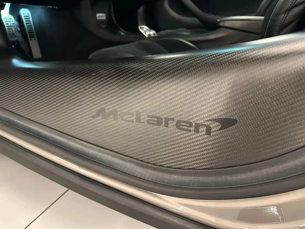 McLaren 570GT 01/2018-photo-16