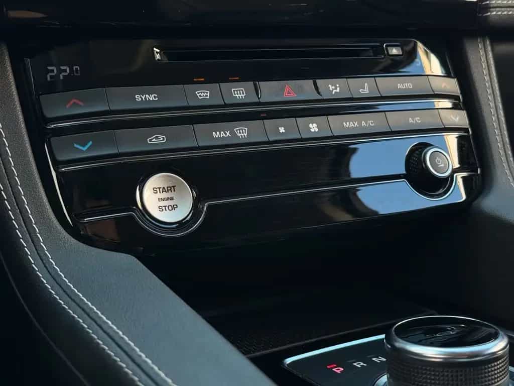 Jaguar F-Pace 25t Aut. AWD R-Sport KAM.|Meridian|Leder 10/2020-photo-13