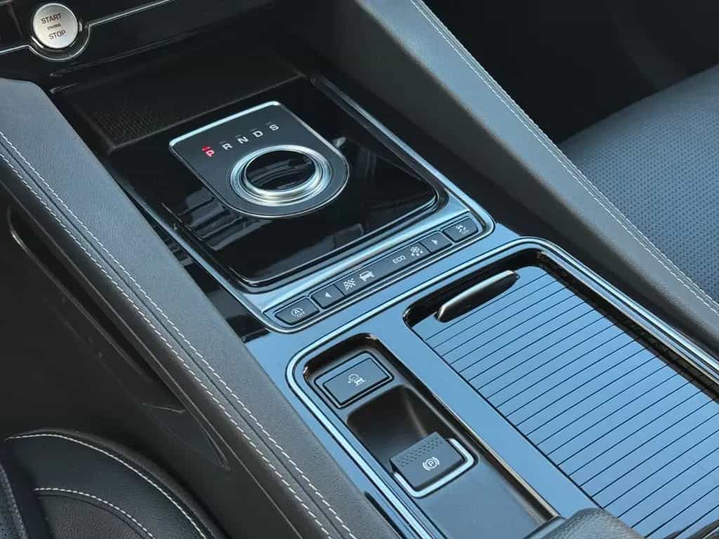 Jaguar F-Pace 25t Aut. AWD R-Sport KAM.|Meridian|Leder 10/2020-photo-14