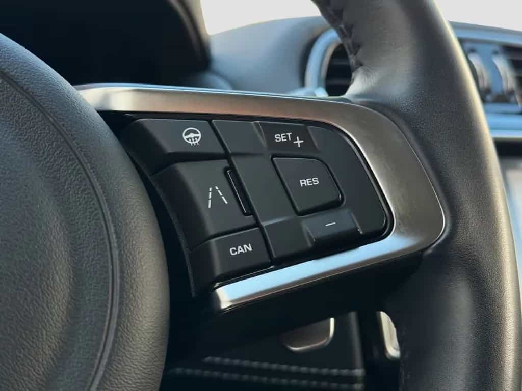 Jaguar F-Pace 25t Aut. AWD R-Sport KAM.|Meridian|Leder 10/2020-photo-22