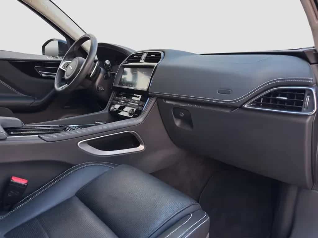 Jaguar F-Pace 25t Aut. AWD R-Sport KAM.|Meridian|Leder 10/2020-photo-8