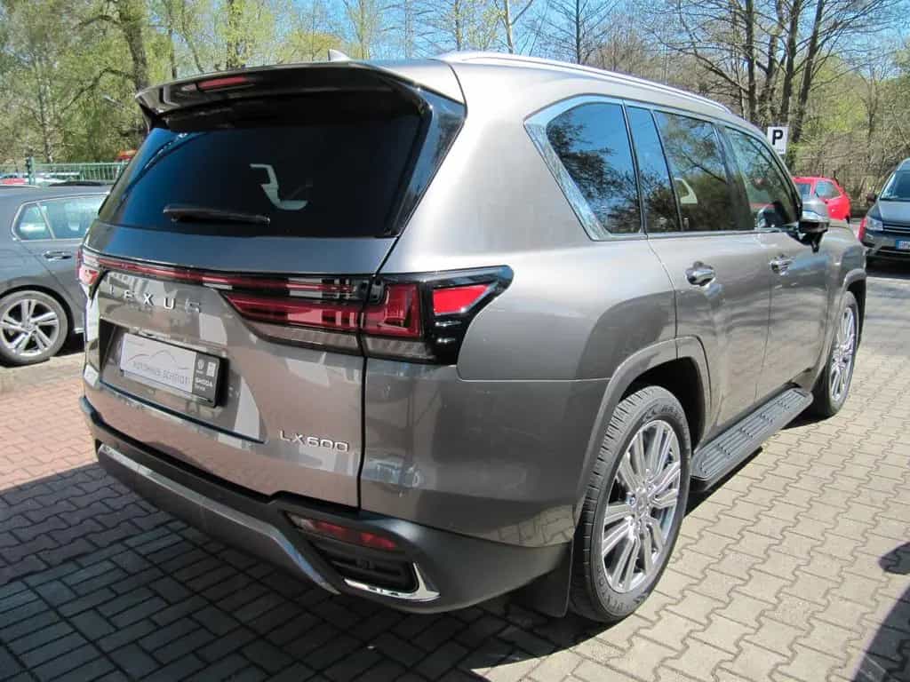 Lexus LX 600 SUPERIOR VIP+STOCK BERLIN SOFORT+FULL OPT 08/2023-photo-3