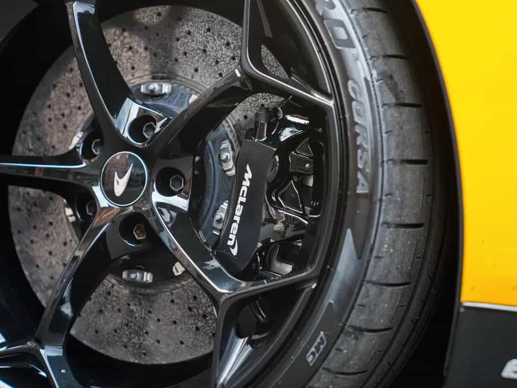 McLaren 600LT Spider | MSO Black Pack | Volcano Yellow 06/2020-photo-10