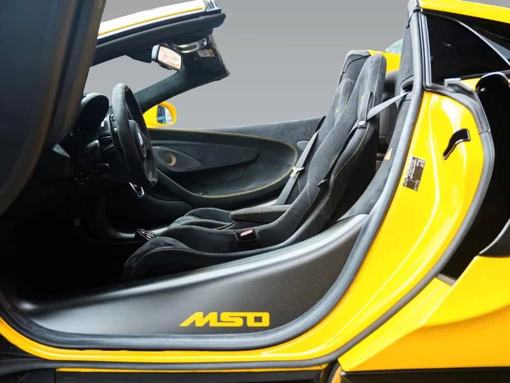 McLaren 600LT Spider | MSO Black Pack | Volcano Yellow 06/2020-photo-7