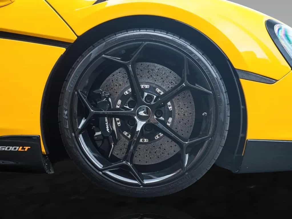 McLaren 600LT Spider | MSO Black Pack | Volcano Yellow 06/2020-photo-9