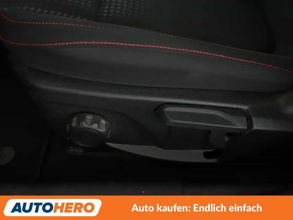 Ford Focus 1.0 EcoBoost Mild-Hybrid ST-Line*NAVI*AHK* 07/2020-photo-26