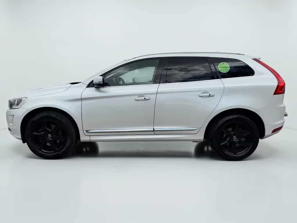 Volvo XC60 T5 AWD Summum*PANO*LEDER*LED*KAMERA*AHK*PDC 07/2016-photo-12