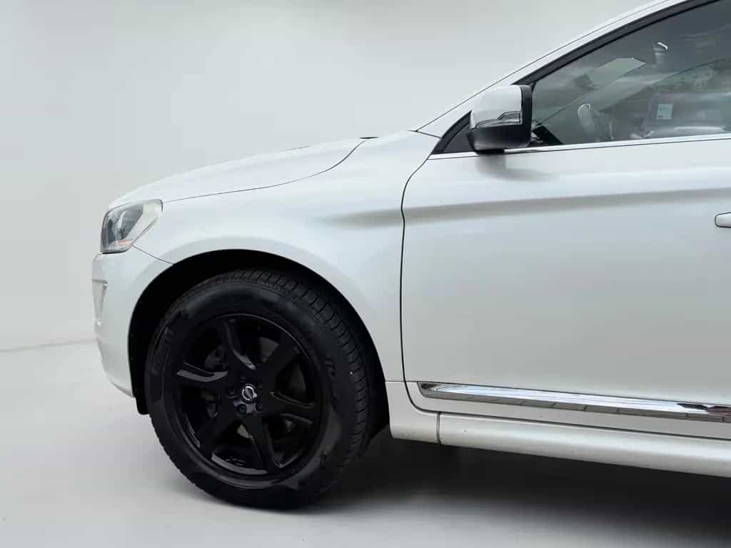 Volvo XC60 T5 AWD Summum*PANO*LEDER*LED*KAMERA*AHK*PDC 07/2016-photo-13