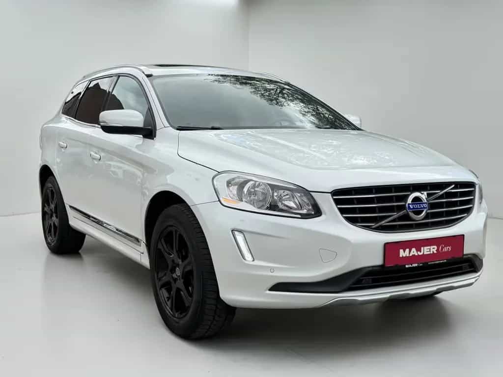 Volvo XC60 T5 AWD Summum*PANO*LEDER*LED*KAMERA*AHK*PDC 07/2016-photo-3