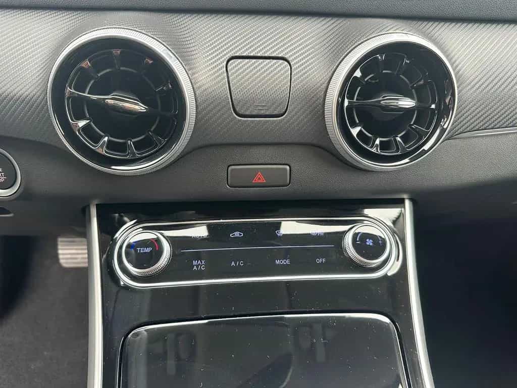 DFSK Forthing 5 1.5 DCT PANO/360°/CARPLAY/ACC null-photo-16