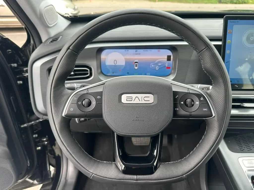 BAIC BJ30 4WD HEV AUTOM/PANO/LED/360°/KA null-photo-12