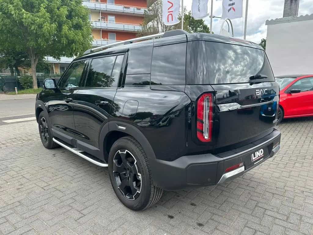 BAIC BJ30 4WD HEV AUTOM/PANO/LED/360°/KA null-photo-2