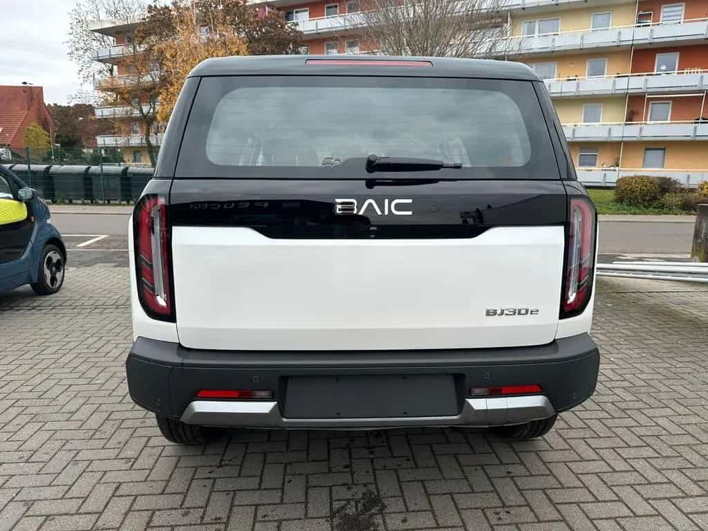 BAIC BJ30 4WD HEV AUTOM/PANO/LED/360°/KA null-photo-3