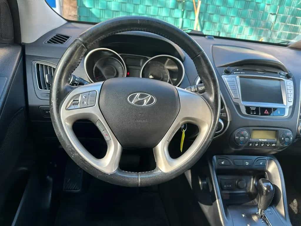 Hyundai ix35 2.0 Style 2WD*Aut*Leder*Navi*R-Cam*AHK*Top* 01/2013-photo-10