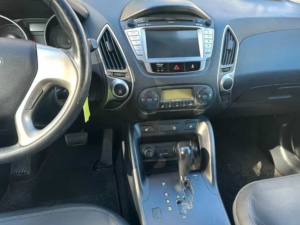 Hyundai ix35 2.0 Style 2WD*Aut*Leder*Navi*R-Cam*AHK*Top* 01/2013-photo-11