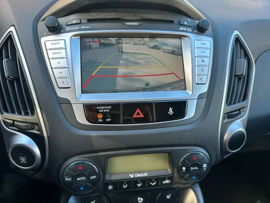 Hyundai ix35 2.0 Style 2WD*Aut*Leder*Navi*R-Cam*AHK*Top* 01/2013-photo-14