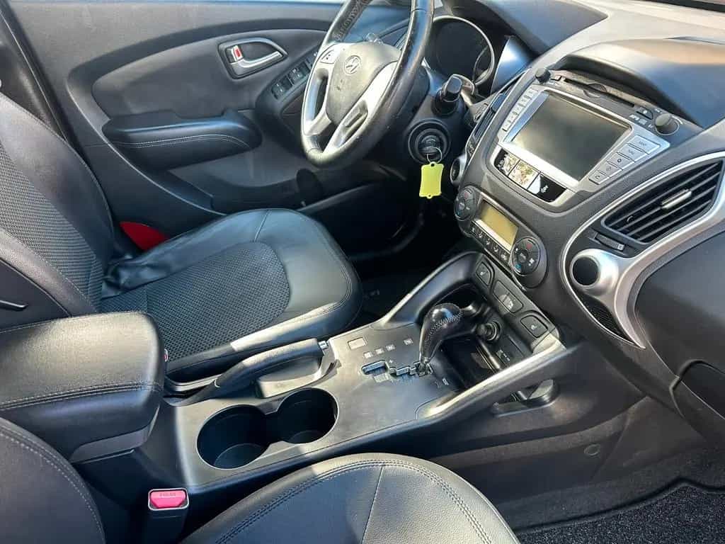 Hyundai ix35 2.0 Style 2WD*Aut*Leder*Navi*R-Cam*AHK*Top* 01/2013-photo-6