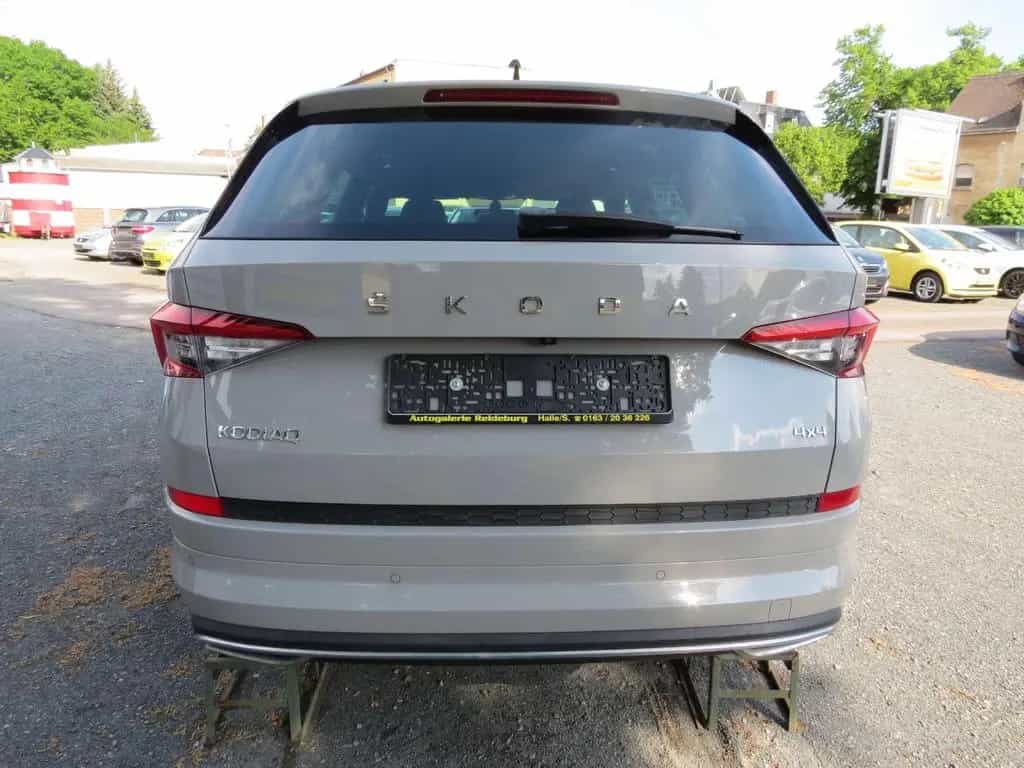 Skoda Kodiaq Sportline 4x4 Aut.   SR+WR  Voll   Erst 6 11/2019-photo-5