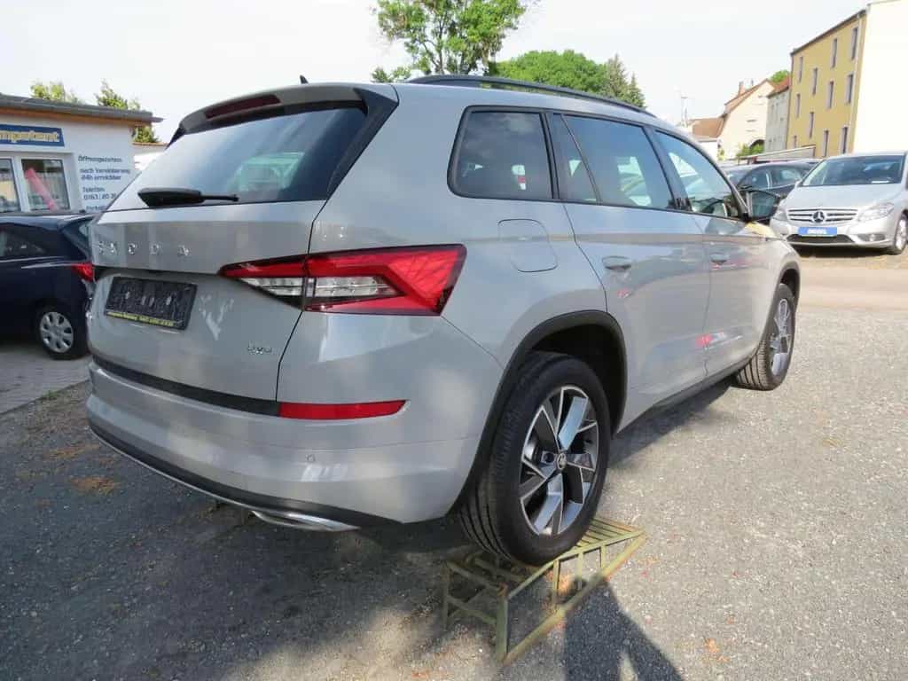 Skoda Kodiaq Sportline 4x4 Aut.   SR+WR  Voll   Erst 6 11/2019-photo-6