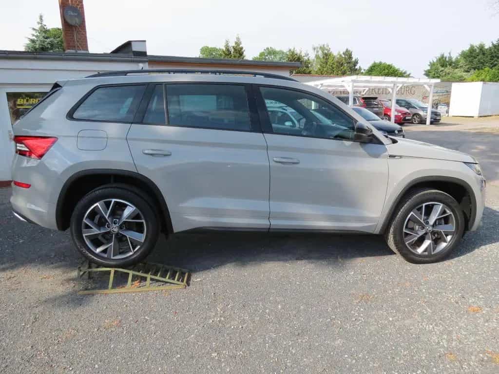 Skoda Kodiaq Sportline 4x4 Aut.   SR+WR  Voll   Erst 6 11/2019-photo-7