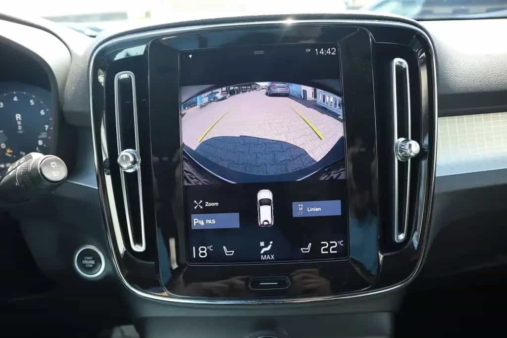 Volvo XC40 T3 Geartronic Momentum Pro|NAVI|R-CAM|PDC| 04/2021-photo-20