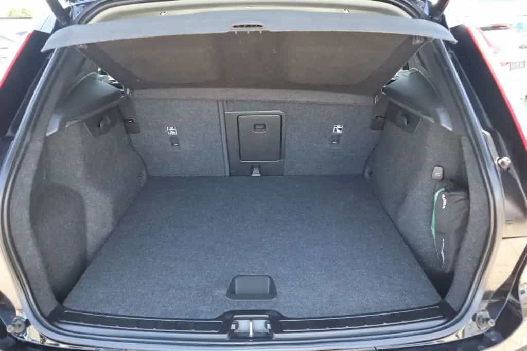 Volvo XC40 T3 Geartronic Momentum Pro|NAVI|R-CAM|PDC| 04/2021-photo-22