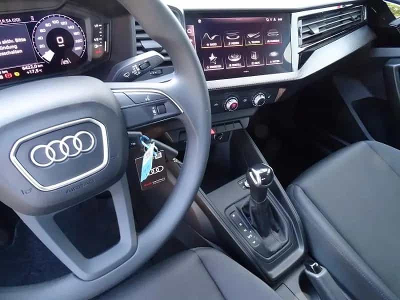 Audi A1 Sportback 30 TFSI S-tronic advanced 02/2023-photo-8