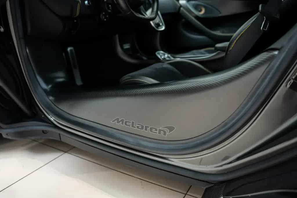 McLaren 570S 01/2018-photo-14