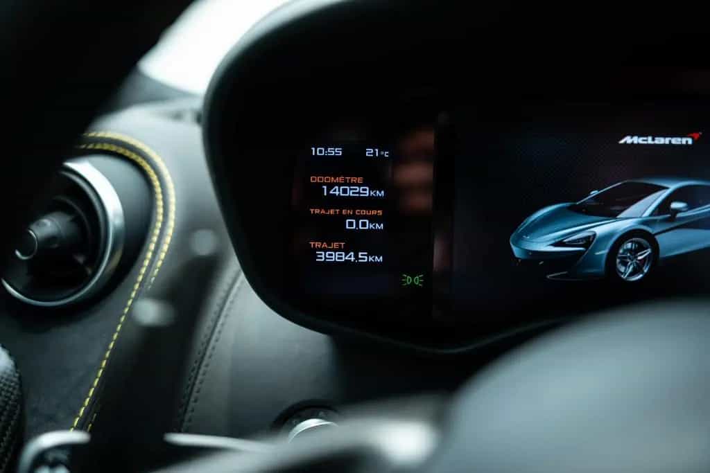 McLaren 570S 01/2018-photo-16