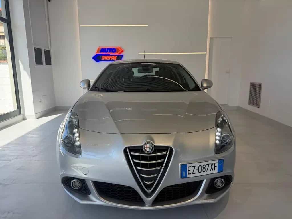 Alfa Romeo Giulietta 1.6 JTDm-2 105 CV Exclusive 05/2015-photo-1