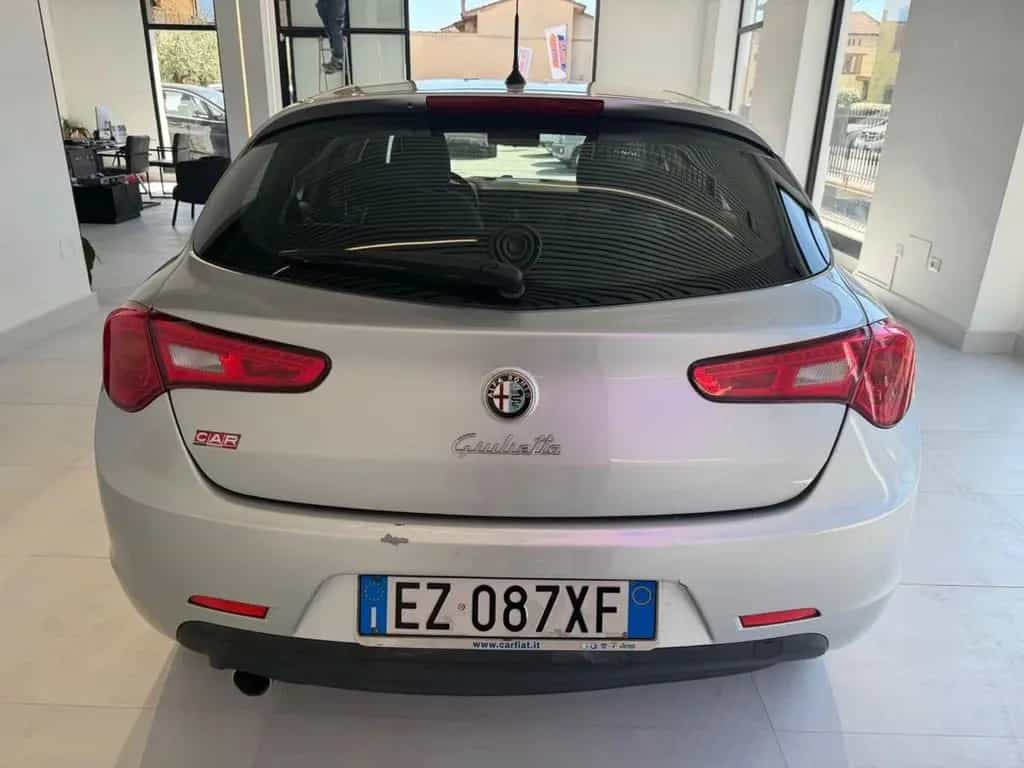 Alfa Romeo Giulietta 1.6 JTDm-2 105 CV Exclusive 05/2015-photo-5
