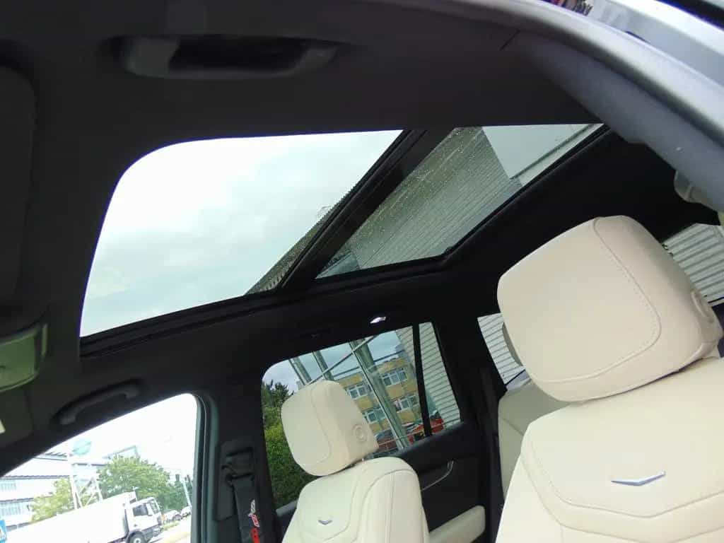Cadillac XT6 Sport 3,6 V6 Black Edition AHK Panoramadach 08/2023-photo-17