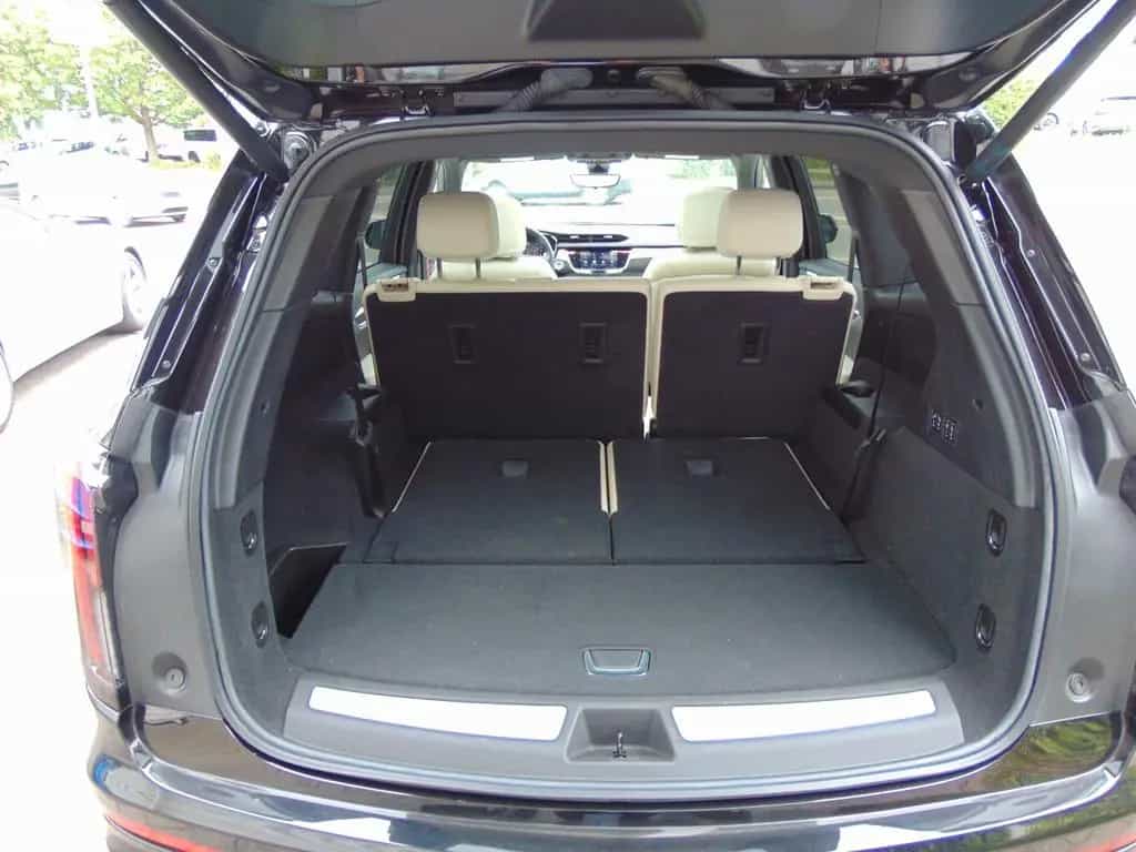Cadillac XT6 Sport 3,6 V6 Black Edition AHK Panoramadach 08/2023-photo-9
