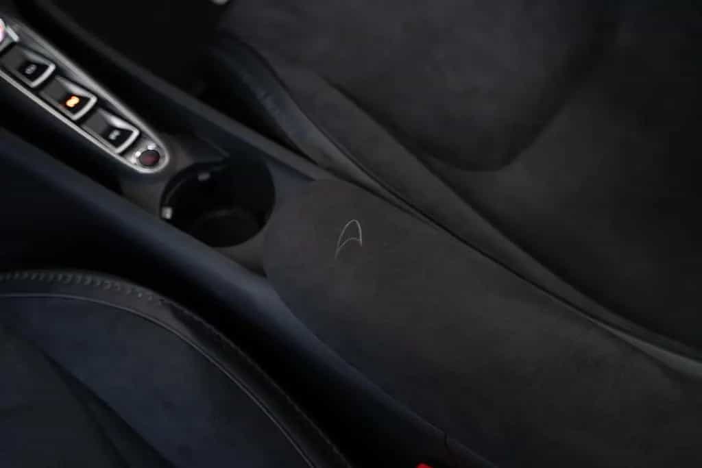 McLaren Artura Performance I Lift I MSO Paint null-photo-10
