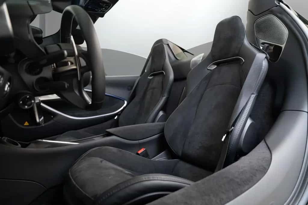 McLaren Artura Performance I Lift I MSO Paint null-photo-18