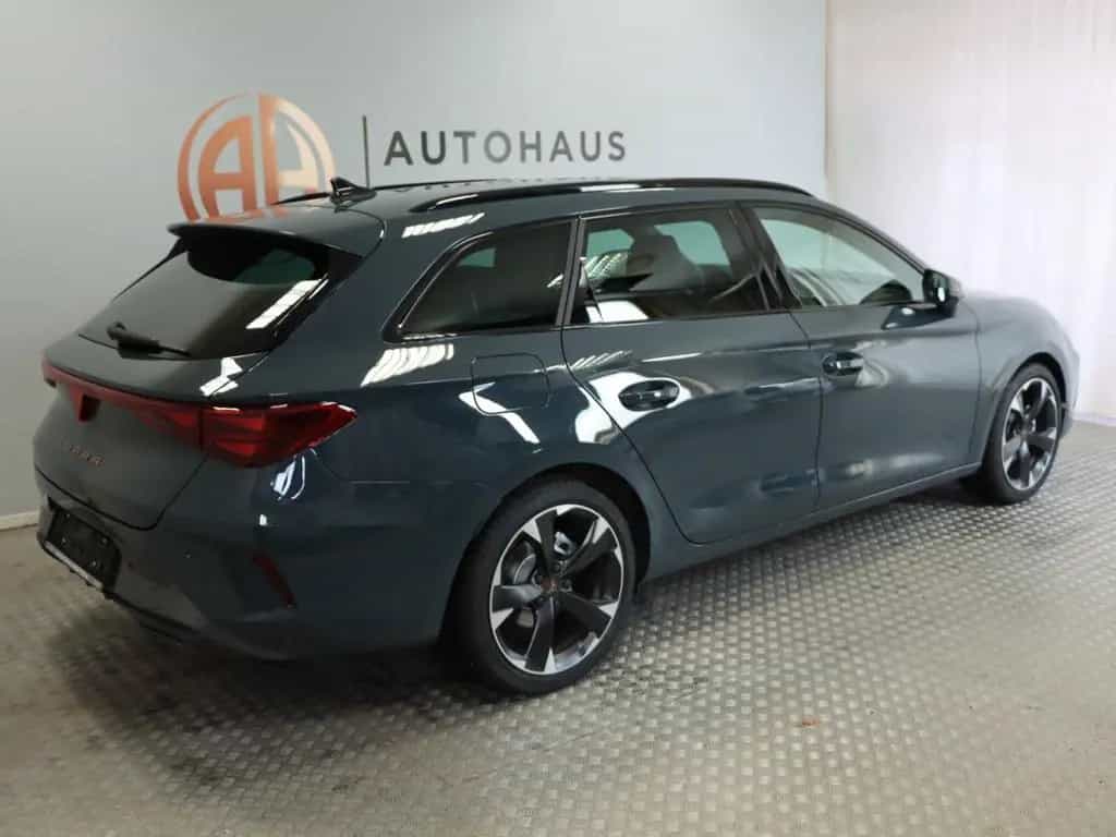 Cupra Leon Sportstourer 1.5 AHK Kamera elek. Sitz 07/2025-photo-4