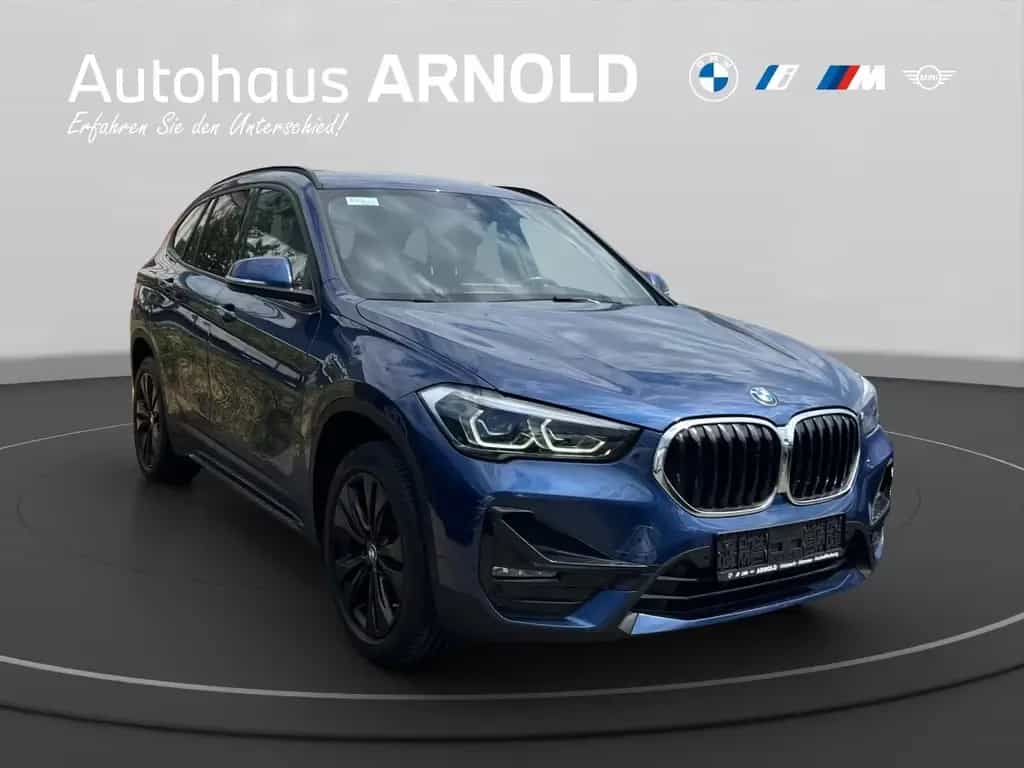 BMW X1 sDrive18i Sport Line Head-Up Tempomat Komfort 01/2022-photo-1
