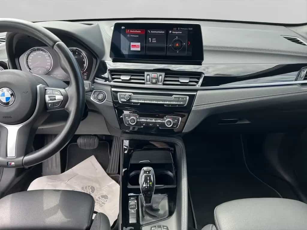 BMW X1 sDrive18i Sport Line Head-Up Tempomat Komfort 01/2022-photo-8