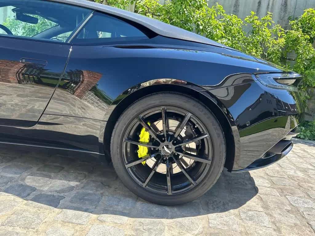 Aston Martin DB11 5.2 V12 AMR AMR 08/2020-photo-7