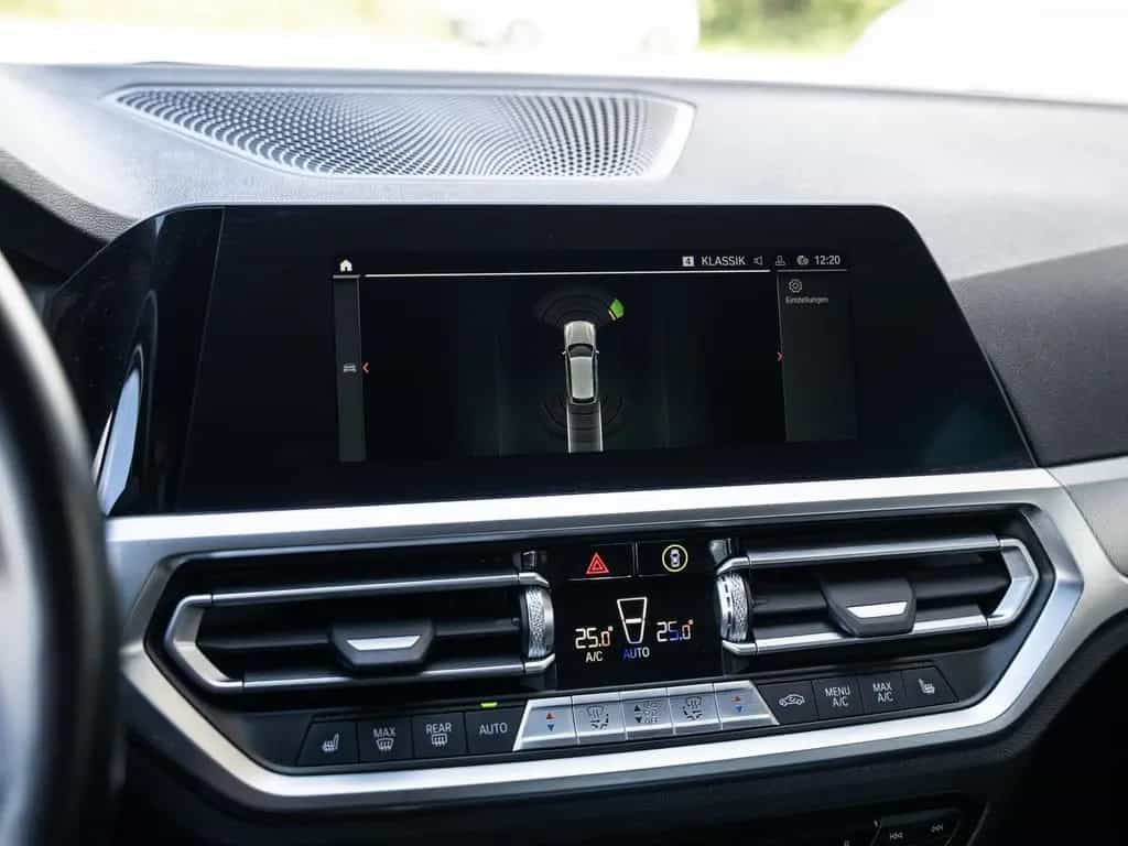 BMW 320 d Touring M Sport 12/2020-photo-13