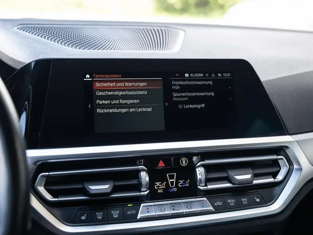 BMW 320 d Touring M Sport 12/2020-photo-15
