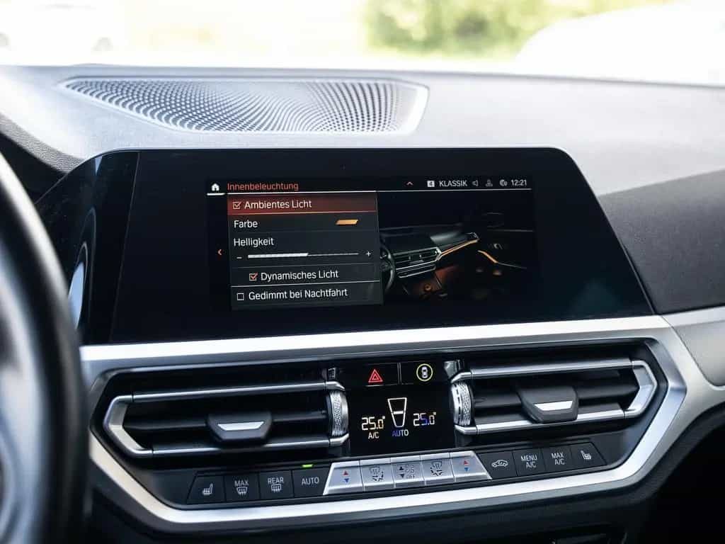 BMW 320 d Touring M Sport 12/2020-photo-16
