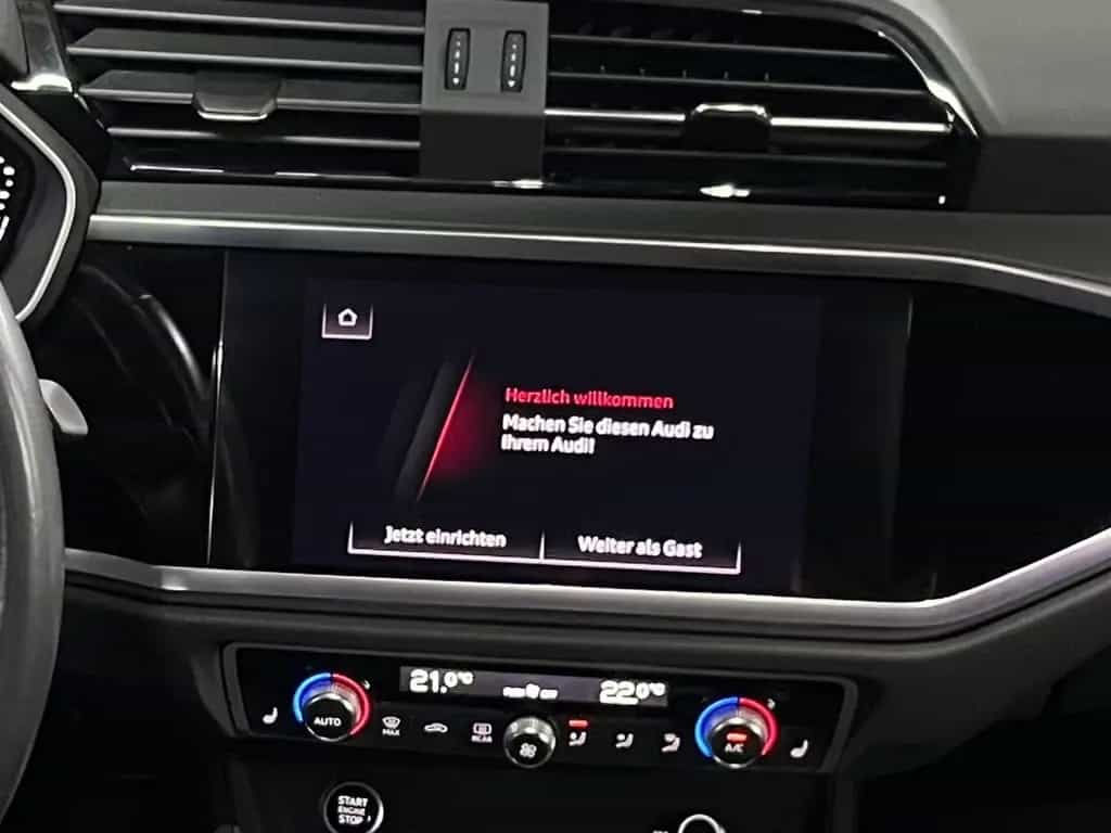 Audi Q3 35 TFSI advanced AHK KomfortPaket Privacy 01/2021-photo-12