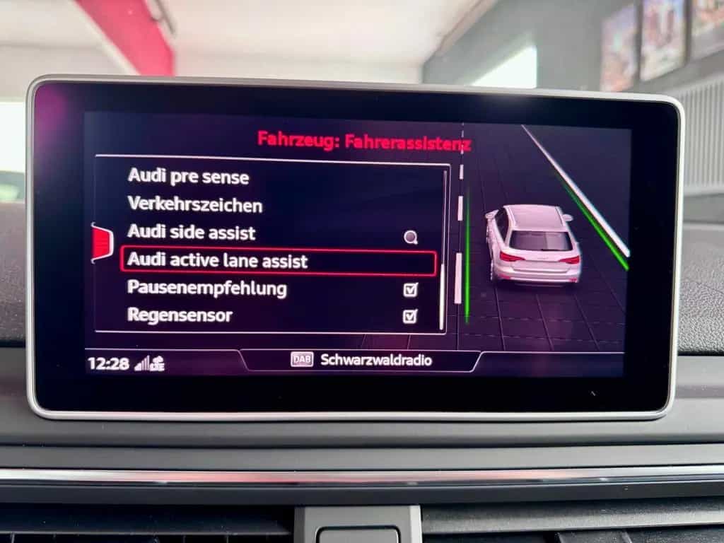 Audi S4 Avant 3.0TFSI Pano Matrix Virtual ACC 360°AHK 02/2018-photo-17