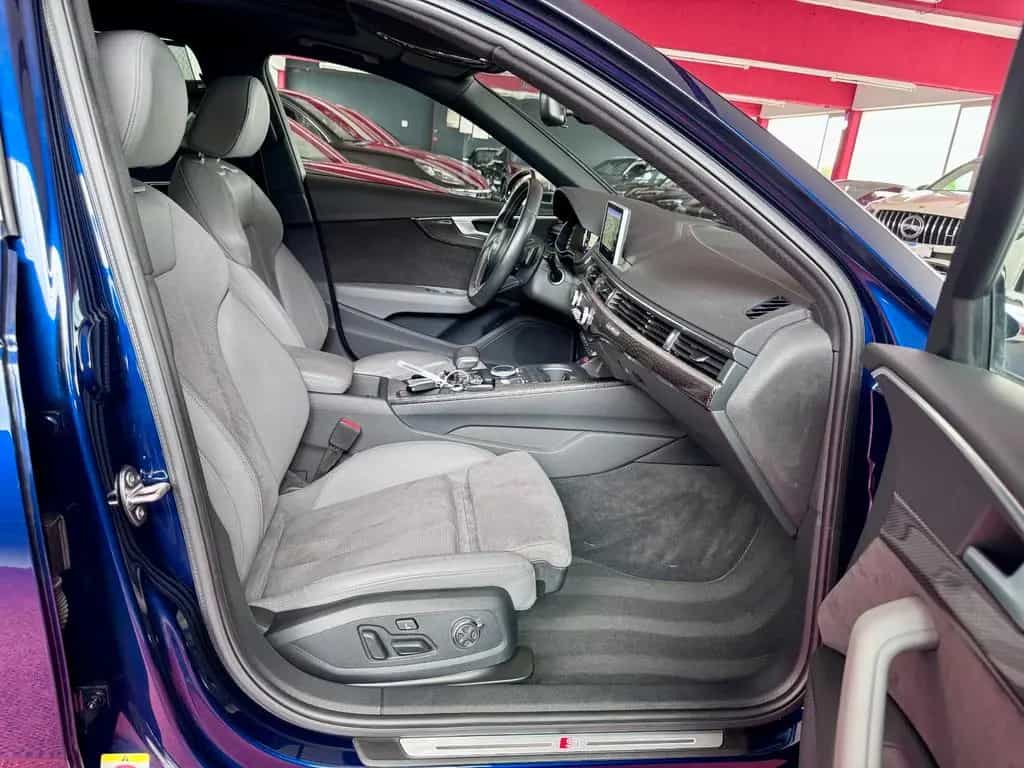 Audi S4 Avant 3.0TFSI Pano Matrix Virtual ACC 360°AHK 02/2018-photo-27