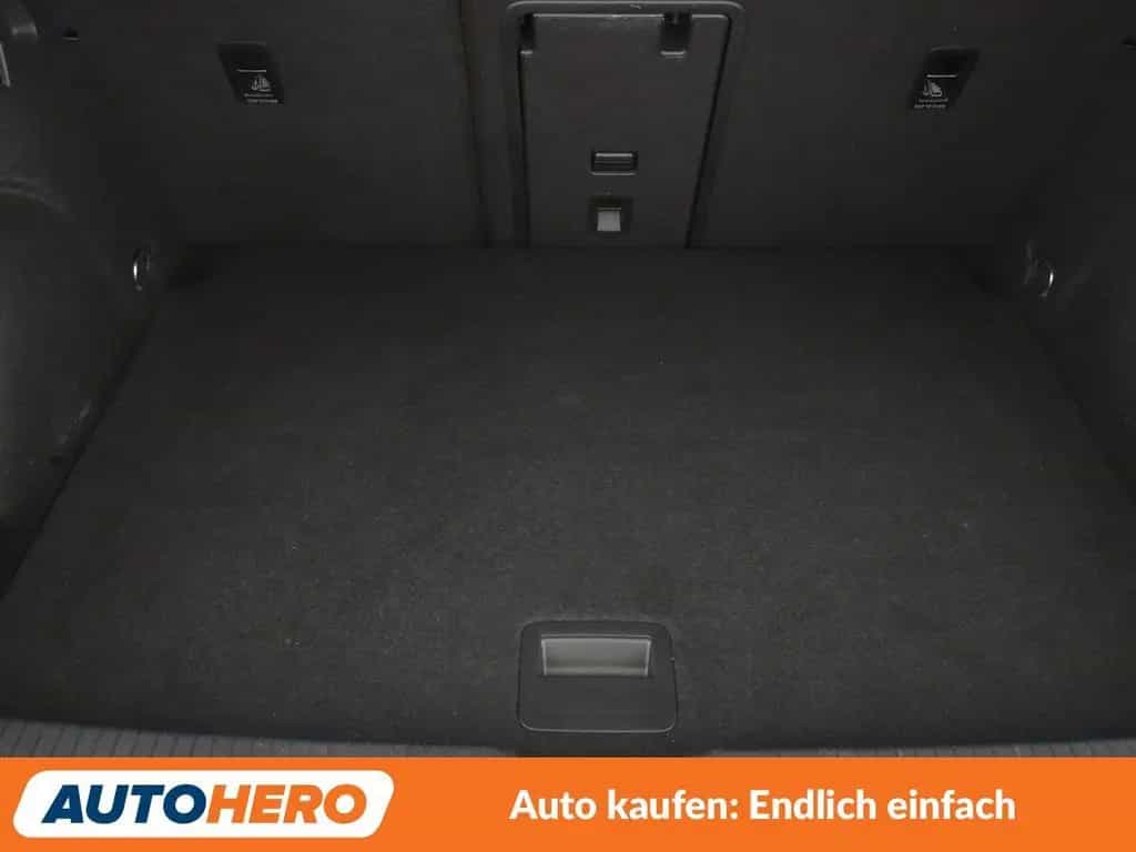 Volkswagen Golf VIII 2.0 TSI R 4Motion Aut.*NAVI*IQLED*ACC* 12/2021-photo-17