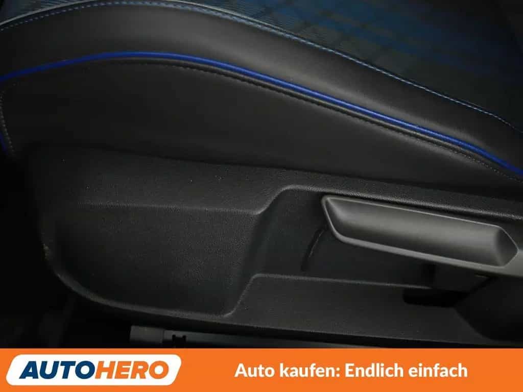Volkswagen Golf VIII 2.0 TSI R 4Motion Aut.*NAVI*IQLED*ACC* 12/2021-photo-34
